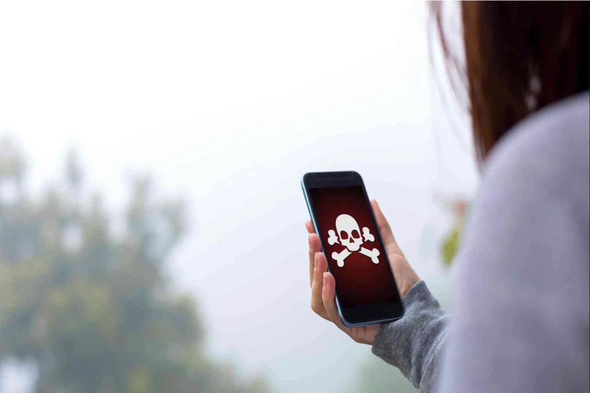 برامج ضارة على الهاتف المحمول